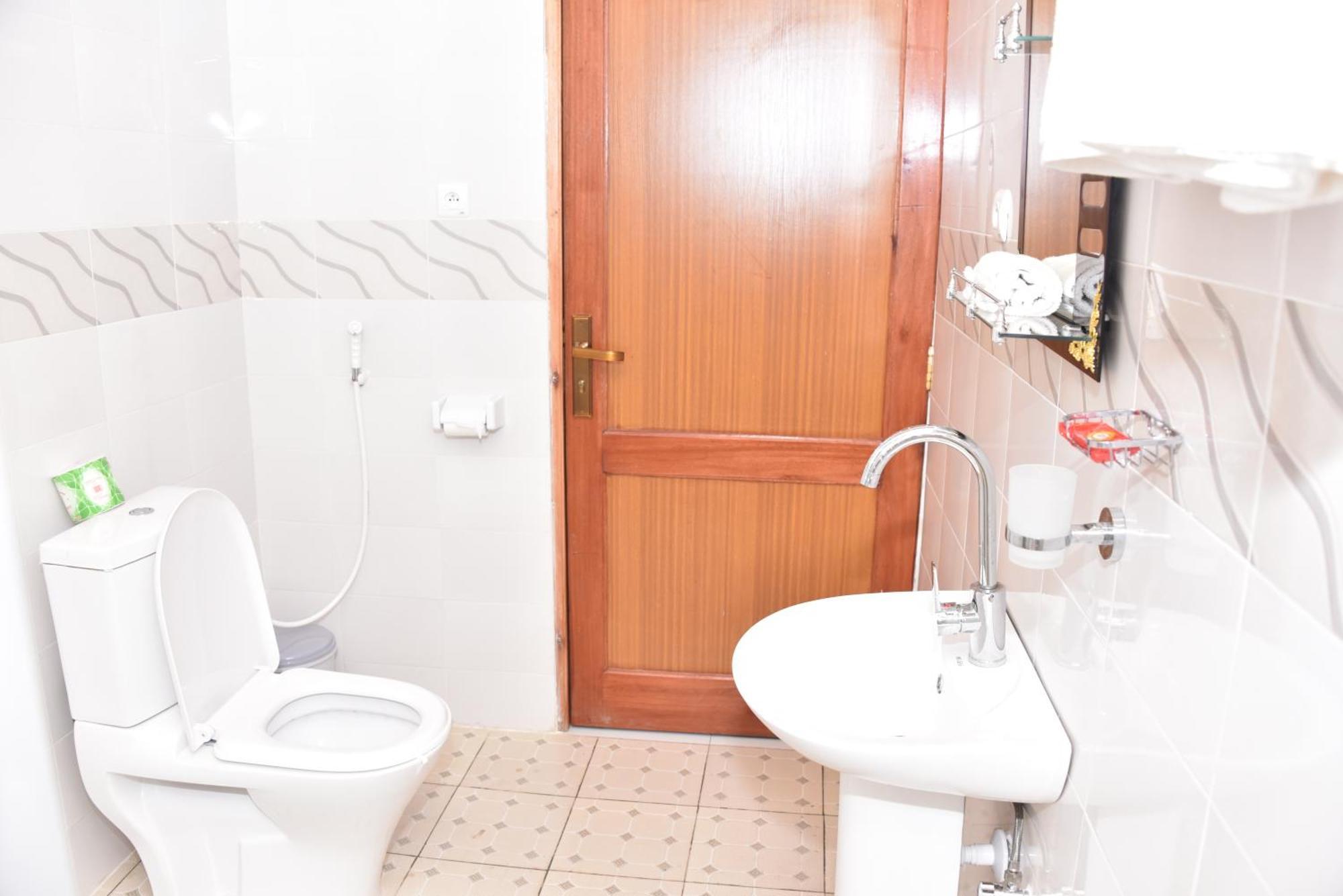King'S Conference Centre Otel Bujumbura Dış mekan fotoğraf