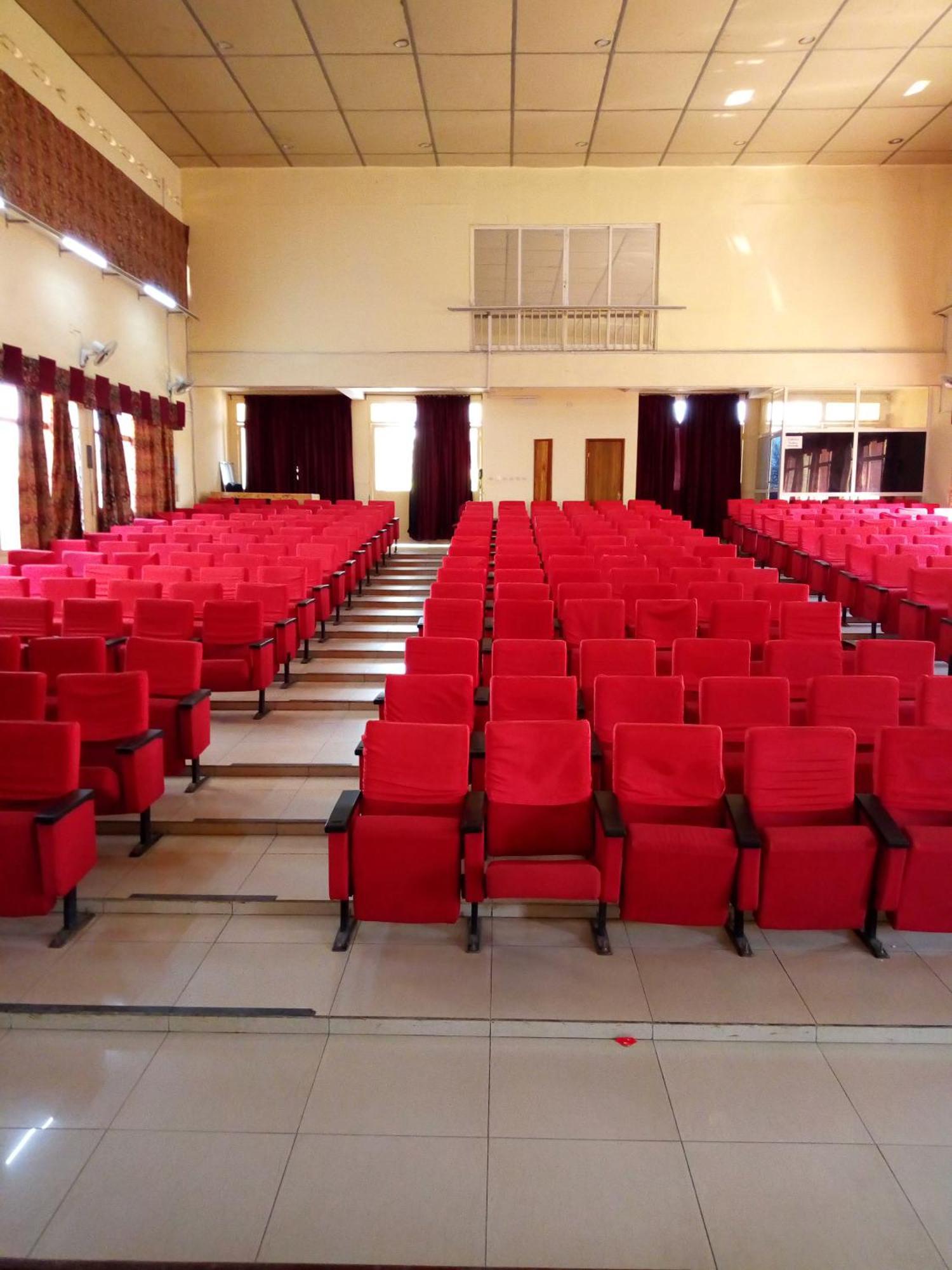 King'S Conference Centre Otel Bujumbura Dış mekan fotoğraf